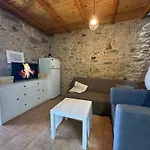Increible Casita Gallega. * Palas de Rei